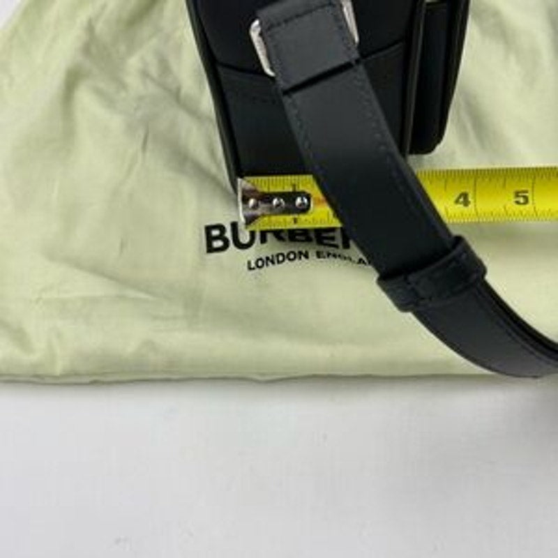 Men's Burberry, check messenger bag in navy blue. Adjustable shoulder strap.