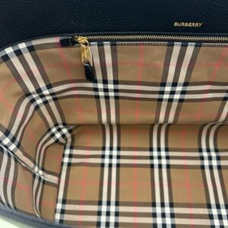 Women’s Burberry pebble grain, leather check lined , large shopping tote Italy