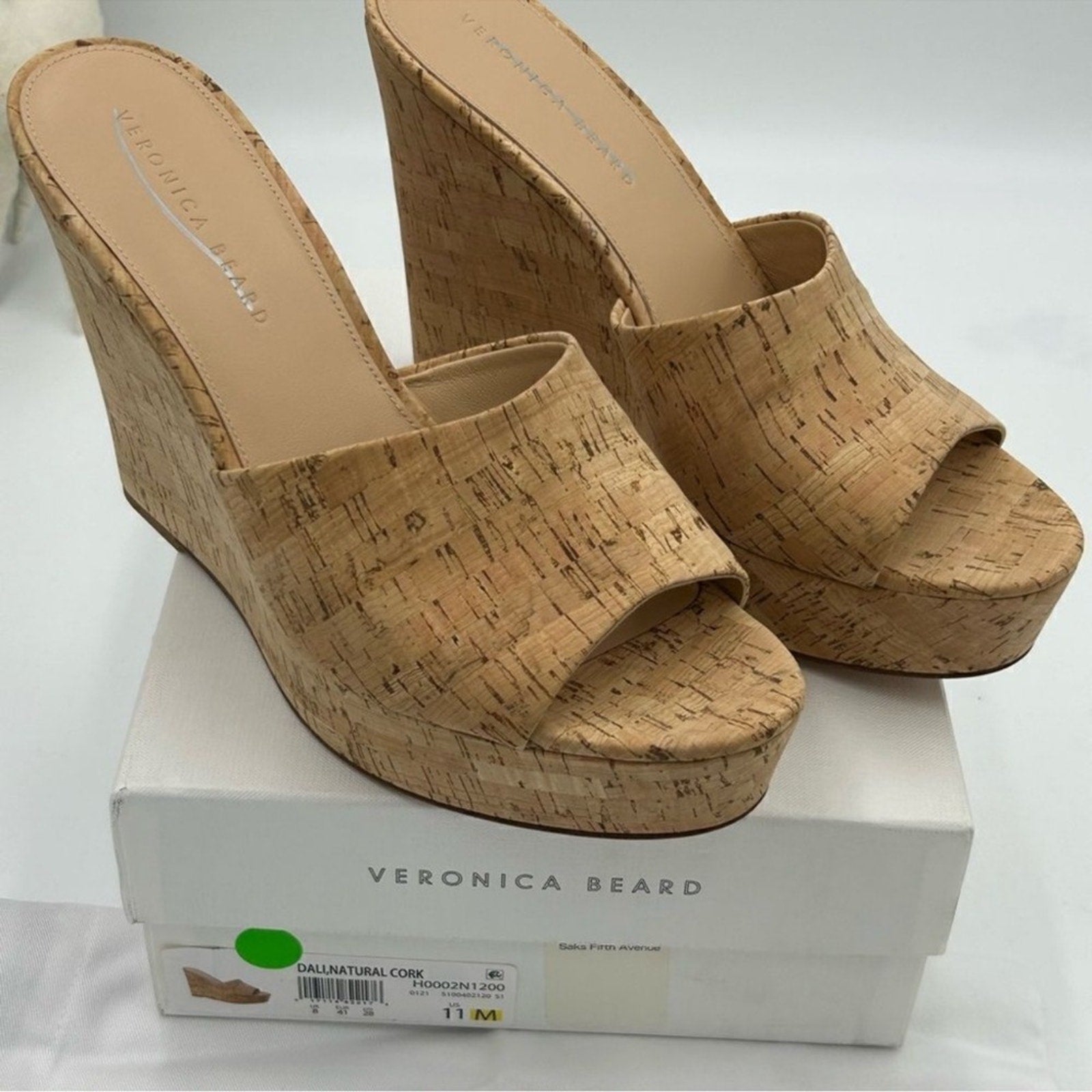 Women's Veronica Beard, tan cork wedge sandals
Size 11