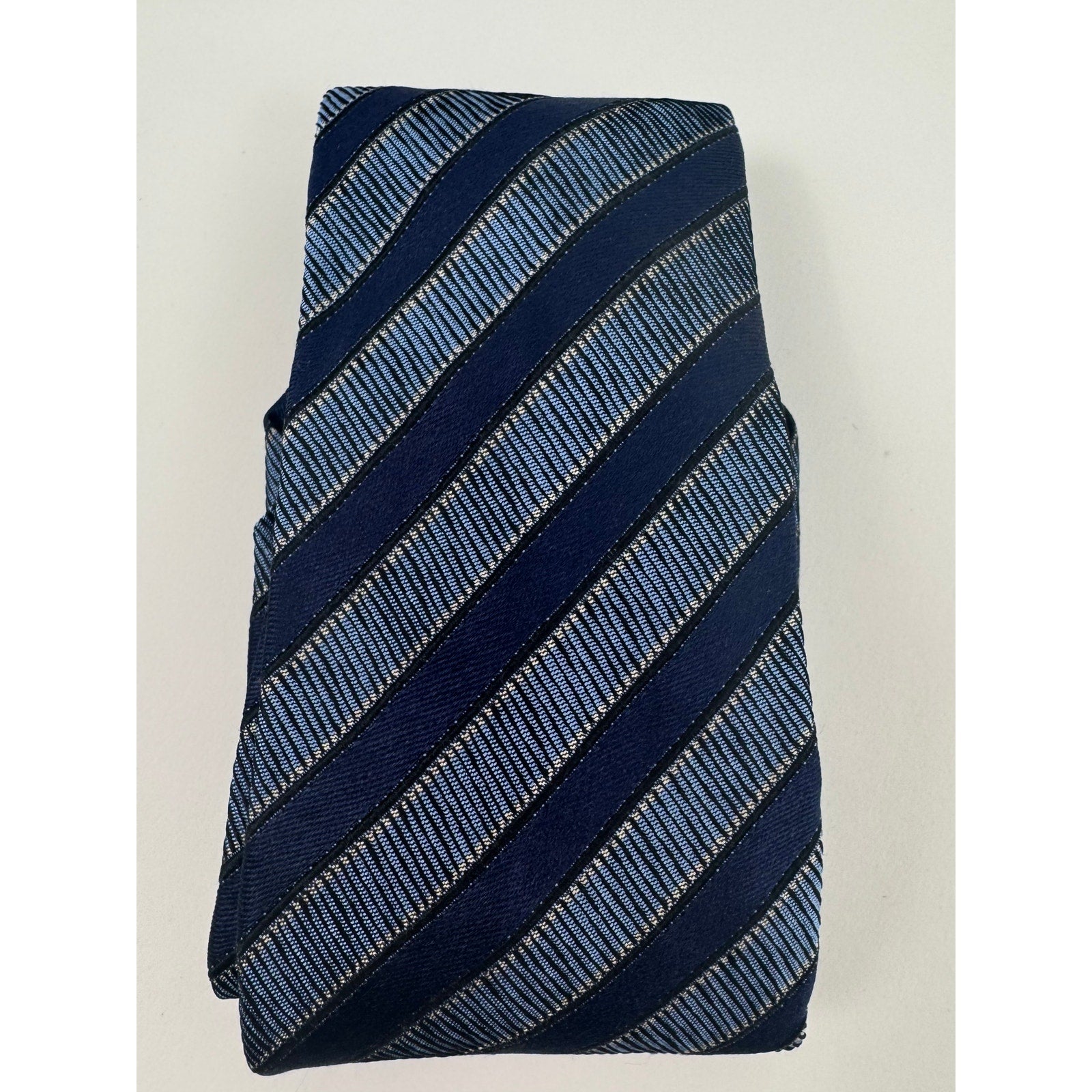 Ermenegildo Zegna Men's Blue Striped Silk Tie Made in Italy