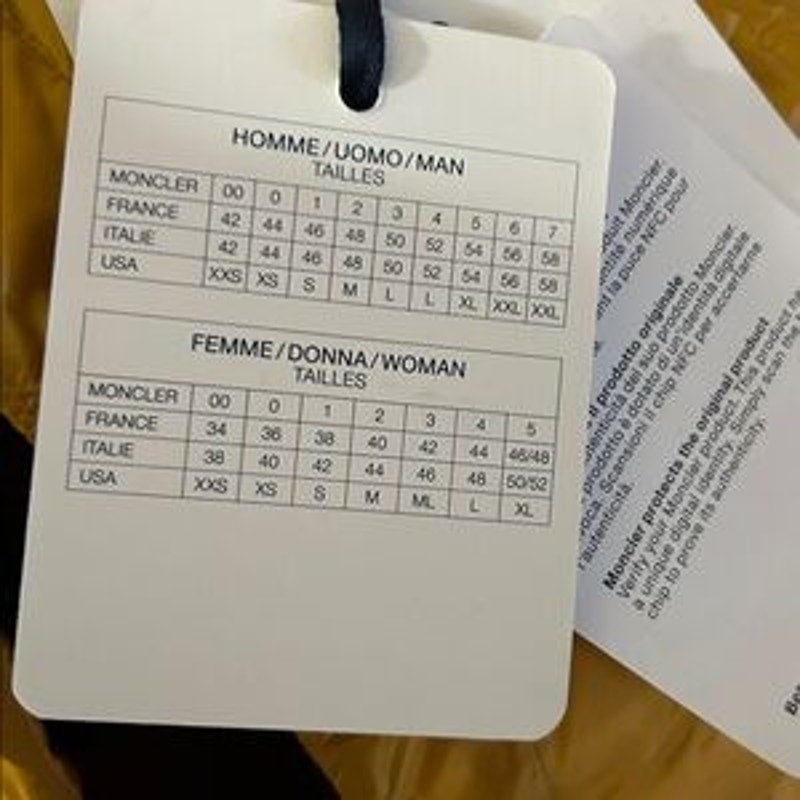 Moncler men's down Quilted Vest cinched waist, and drawstring Tie size 1