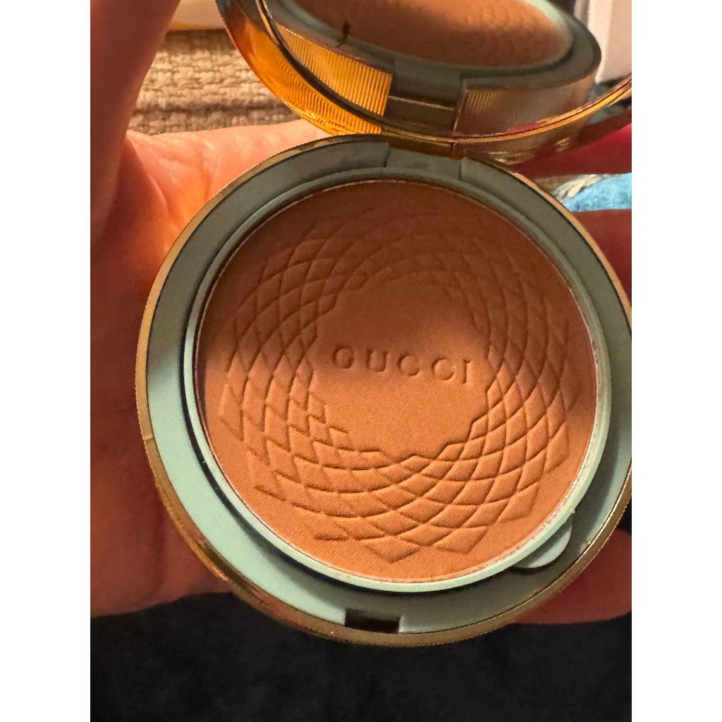 Gucci Poudre de Beaute Eclat Soleil Bronzing Powder 02 Light NIB 12g 0.42oz