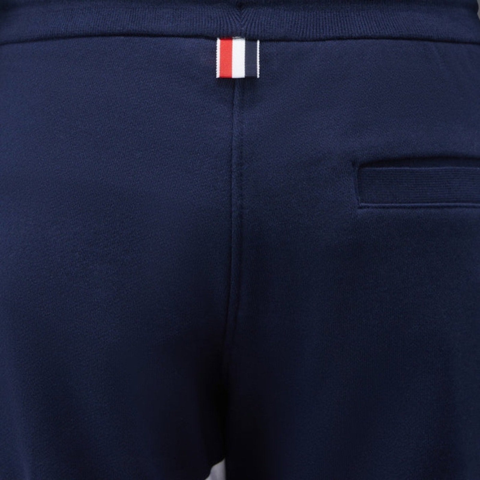 MEN’S THOM BROWNE
CLASSIC LOOPBACK 4-BAR SWEATPANTS
SIZE 3(L/XL) sizing on site
