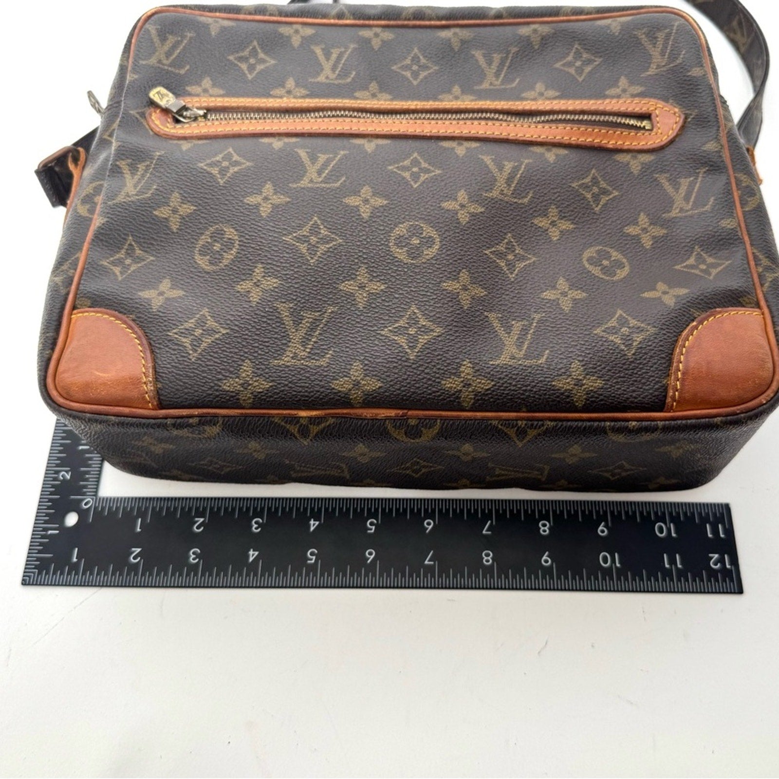 Louis Vuitton Brown Monogram Potomac top zip shoulder bag with adjustable strap