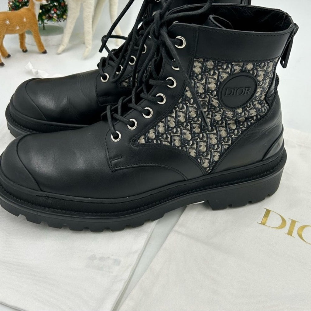 Women's Dior explorer ankle boots size 39 made in Italy