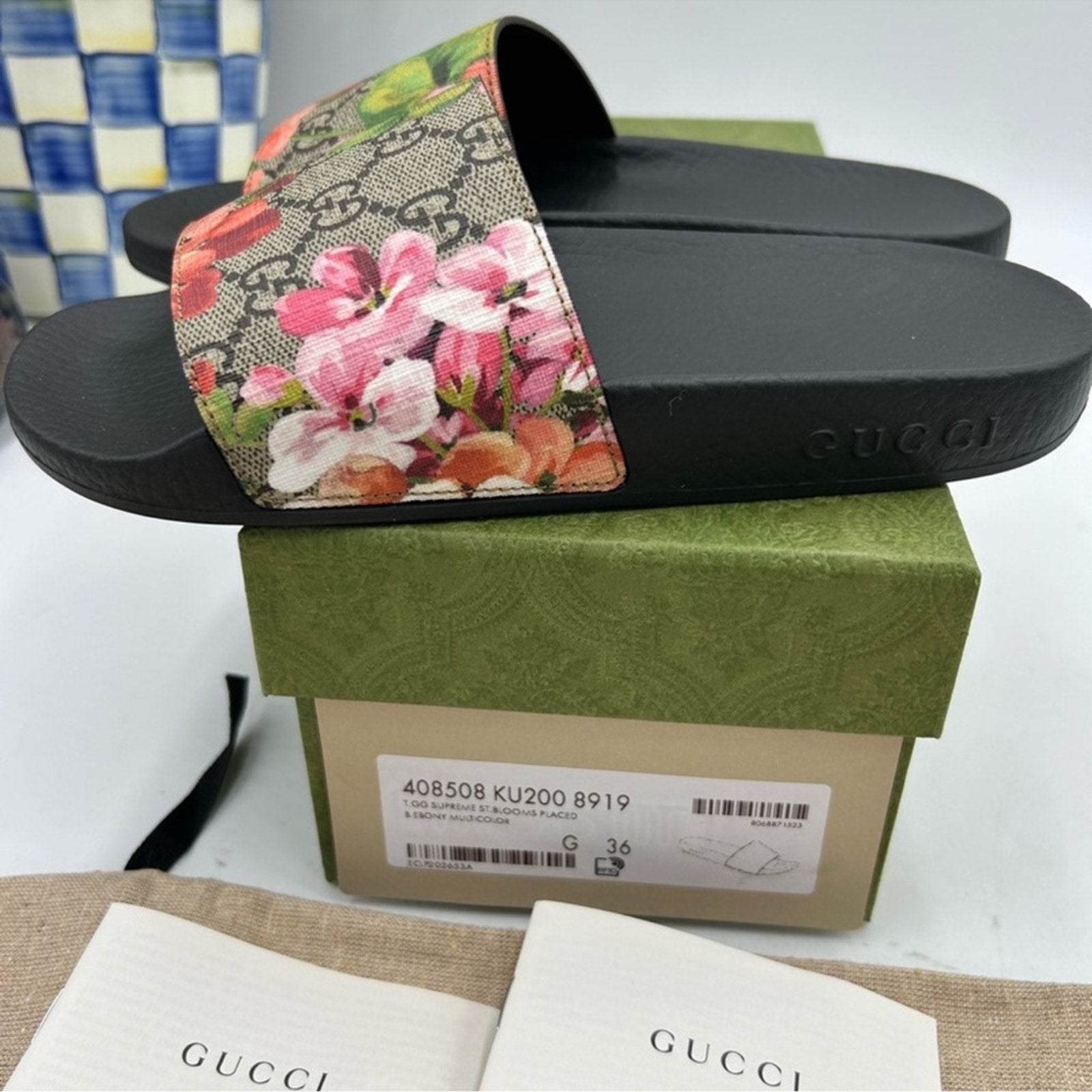 Women's Gucci GG bloom pool slides 
Size 36 
Made in Italy