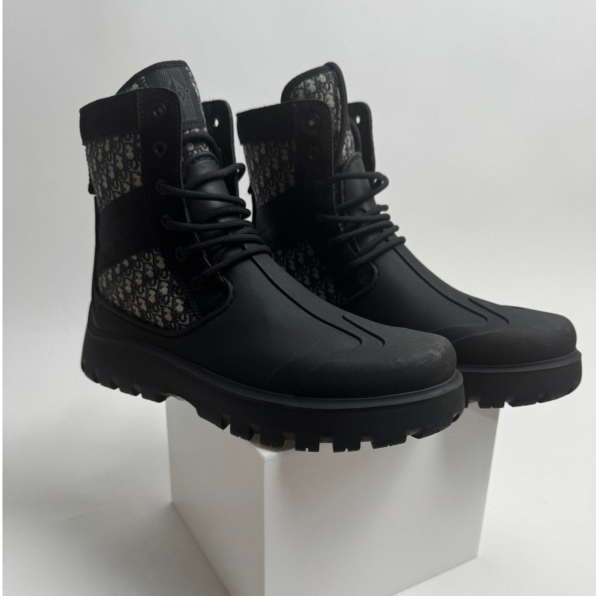 Men's Dior Garden Oblique Black/Beige Lace Up Combat Boots Size 41
