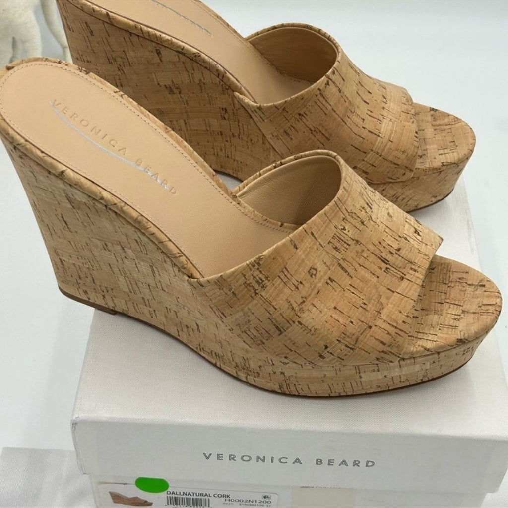 Women's Veronica Beard, tan cork wedge sandals
Size 11