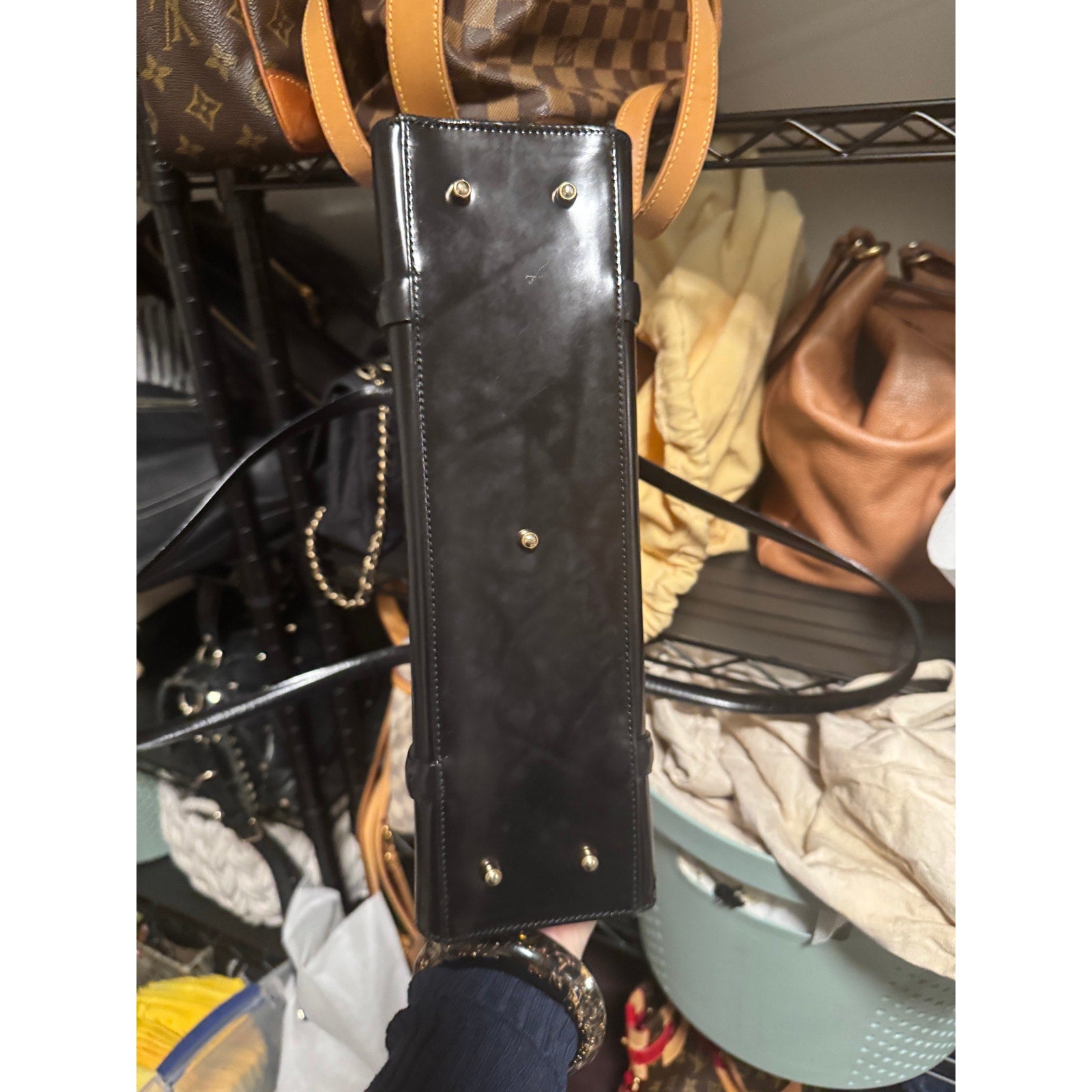 Gucci Vintage Black Leather Structured Kiss Lock Shoulder Bag