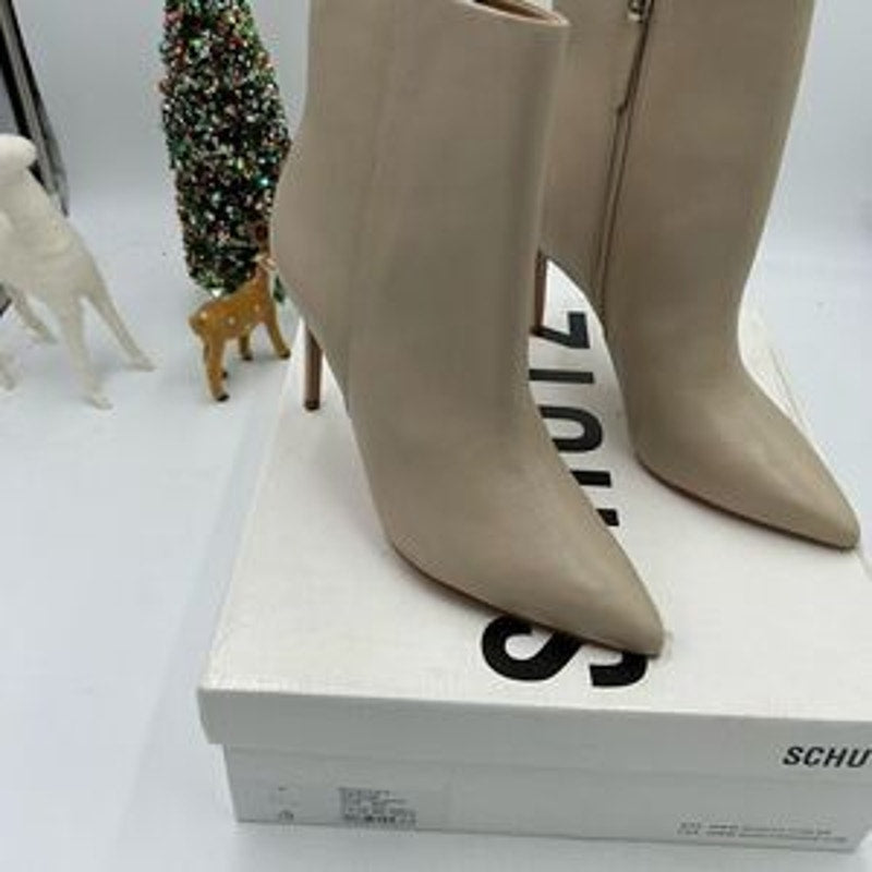 Women’s Schutz leather ankle boots size 8.5 made in Brazil
