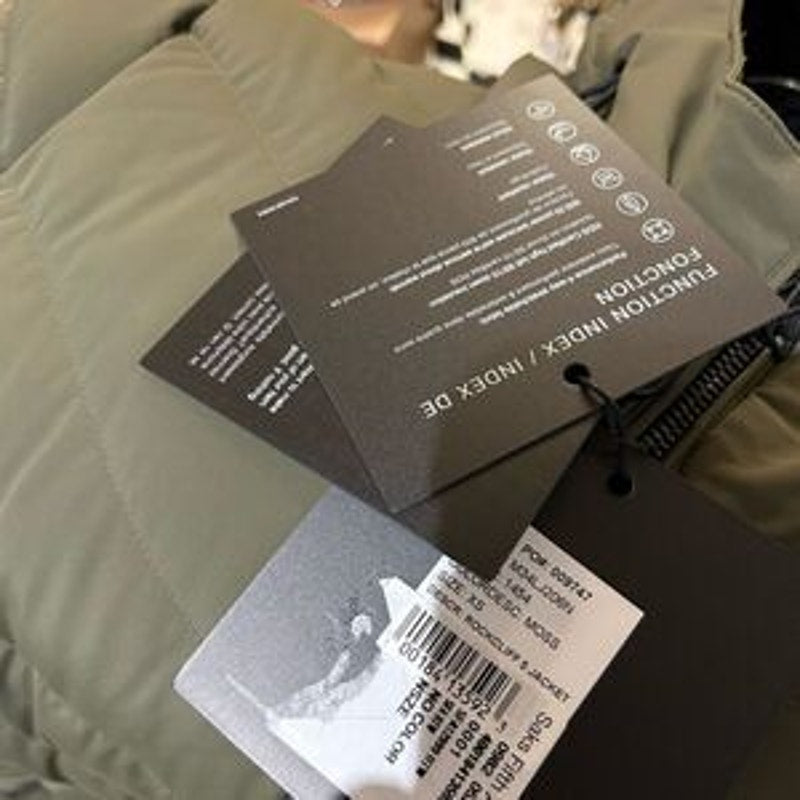 Women’s Moose knuckles down hooded jacket size extra small