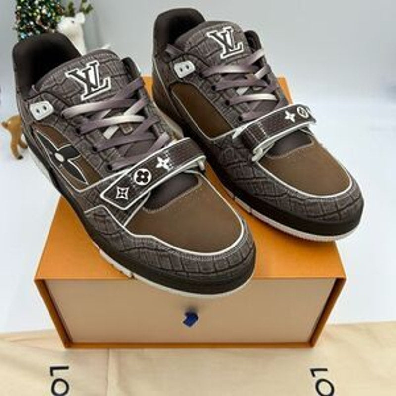 Men’s Louis Vuitton trainer sneakers mocha crocodile print size 11 fits US 13