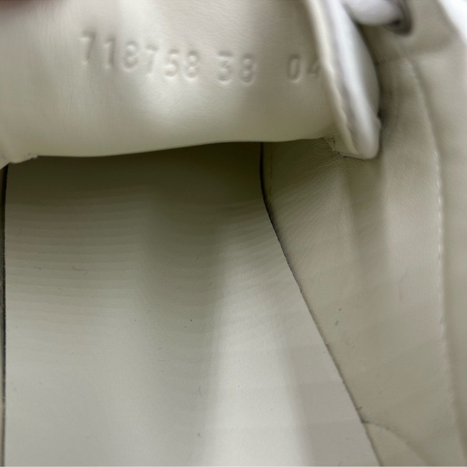 Women's Gucci interlocking G ace leather sneakers size 38 made in Italy