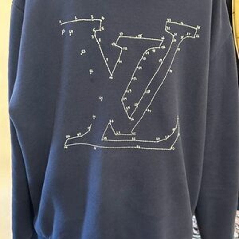 Men’s Louis Vuitton, LV stitch, embroidered sweatshirt size XXL made in Italy