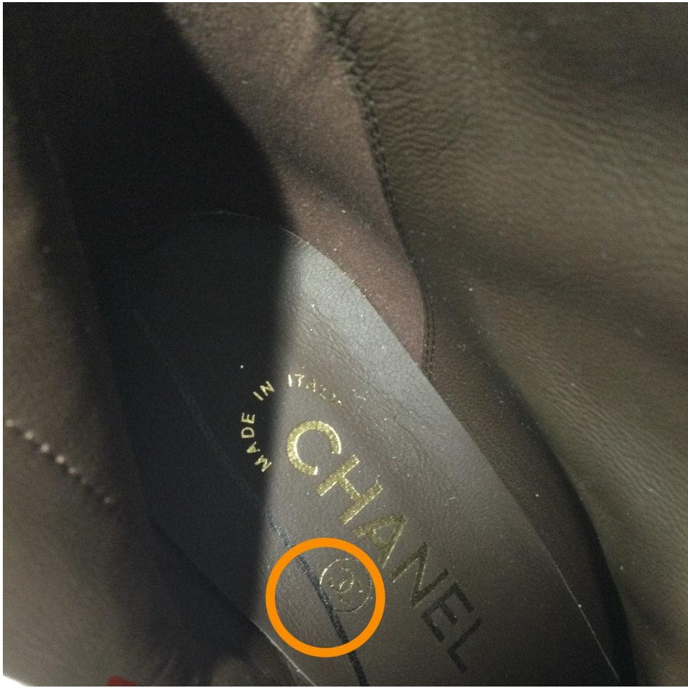 Women’s Chanel icon plain toe block, heel boot size 38.5 made in Italy