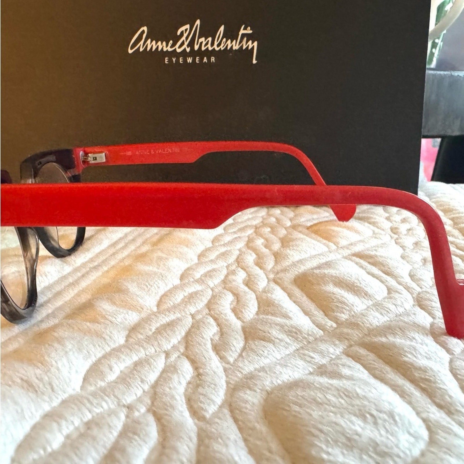 Anne & Valentin custom frames hand crafted in France 
Eyeglass Art Red Black