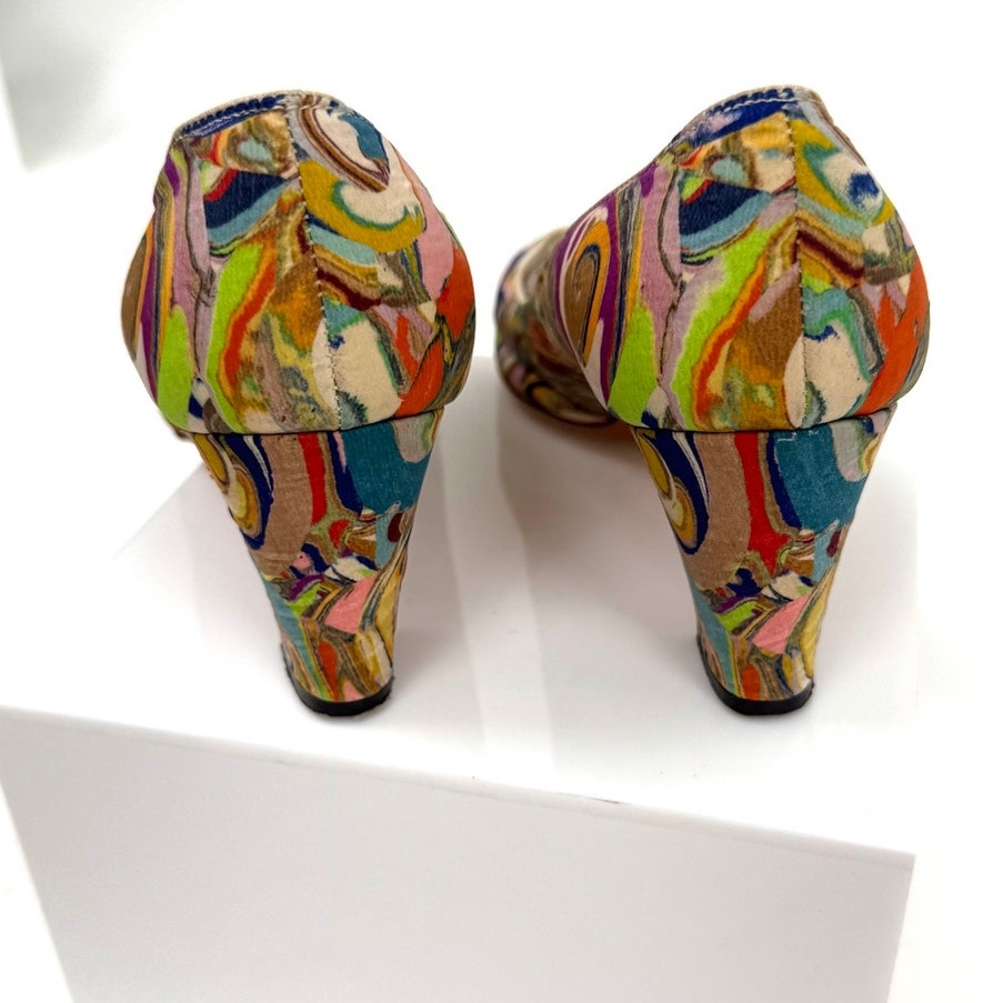 Mijji Vintage Multicolor Hand Painted Silk Heels Size 5B