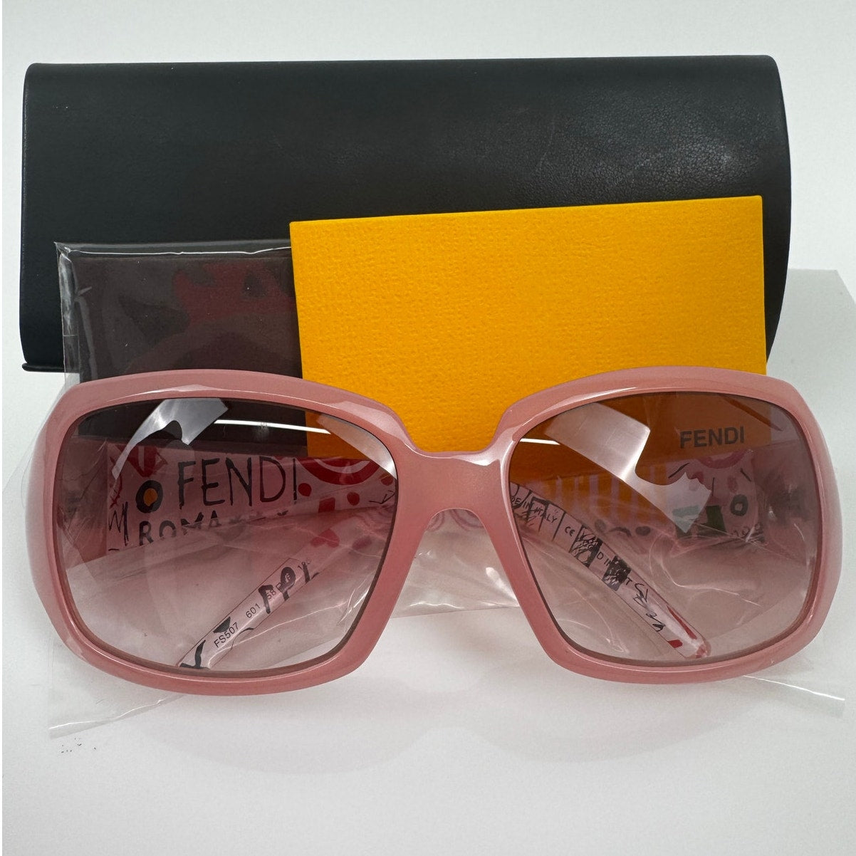 Women's Fendi NWT Pink With Graffiti Interior Sunglasses