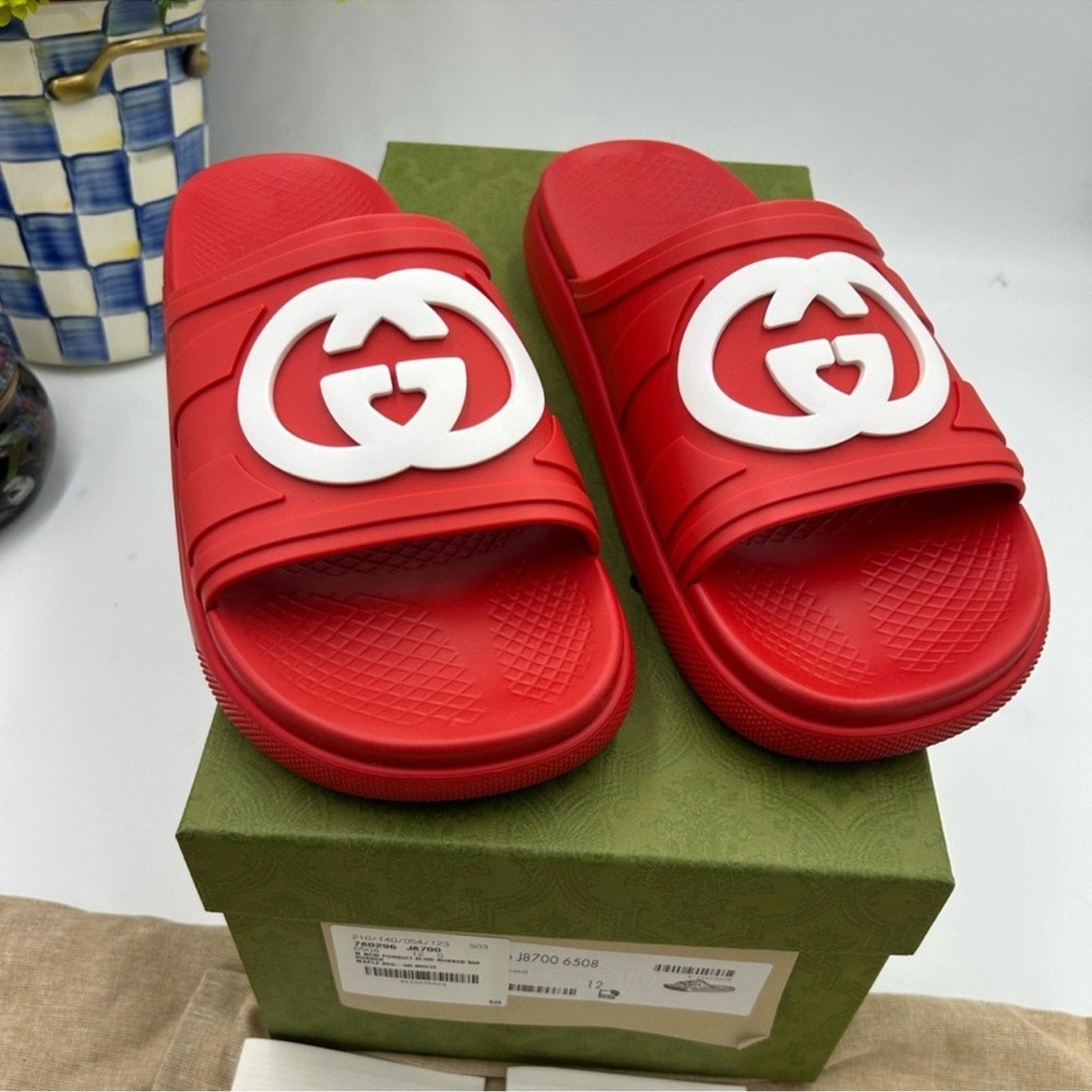 Men's Gucci interlocking G rubber Pool slides
Size 12 
Made in Italy