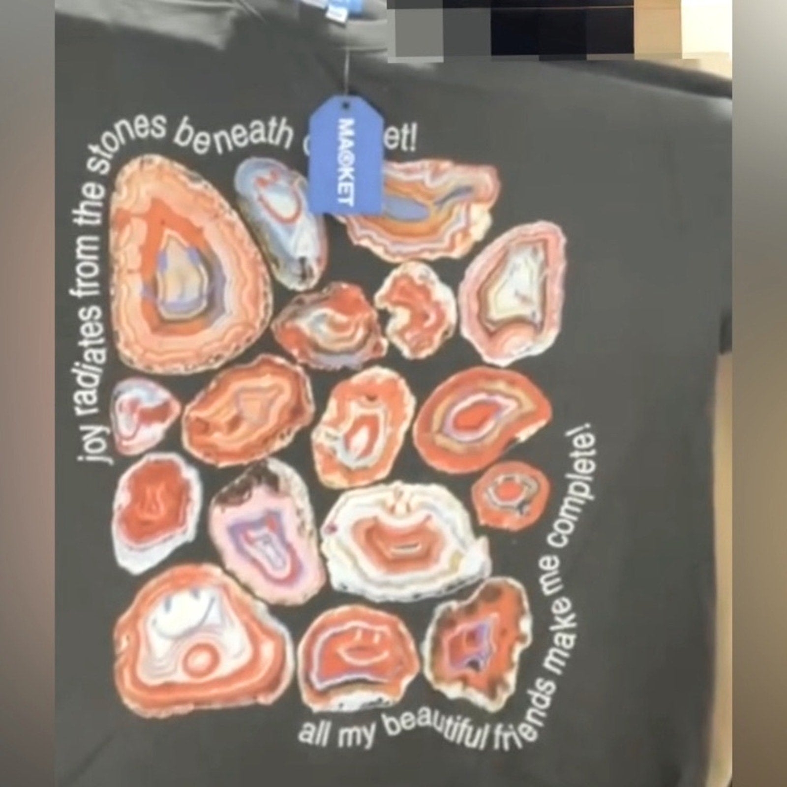 Market smiley, radiating joy, T-shirt, size large new in the bag