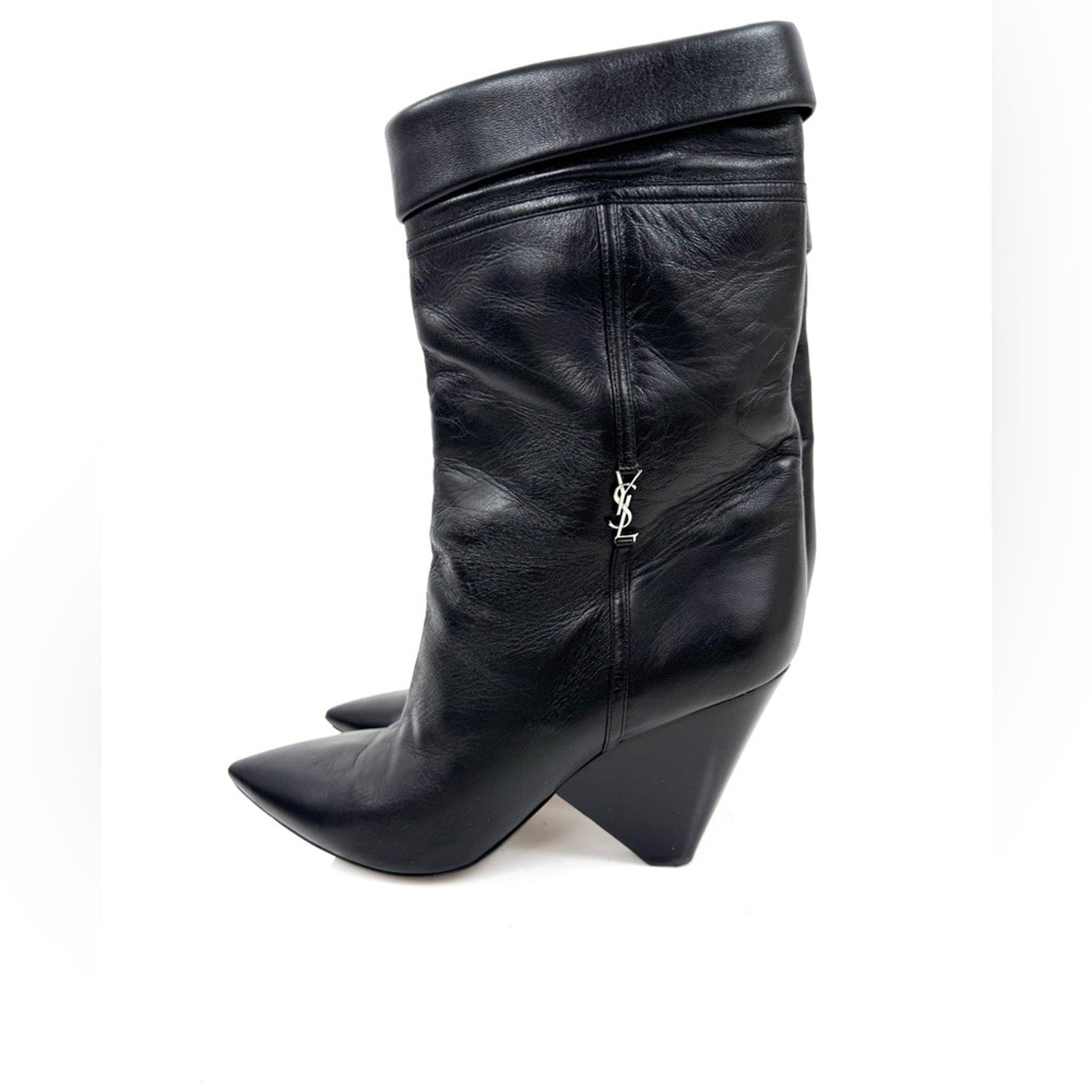 YSL Niki boots in black Size 40, These are the Double Flap bag of the YSL Shoe