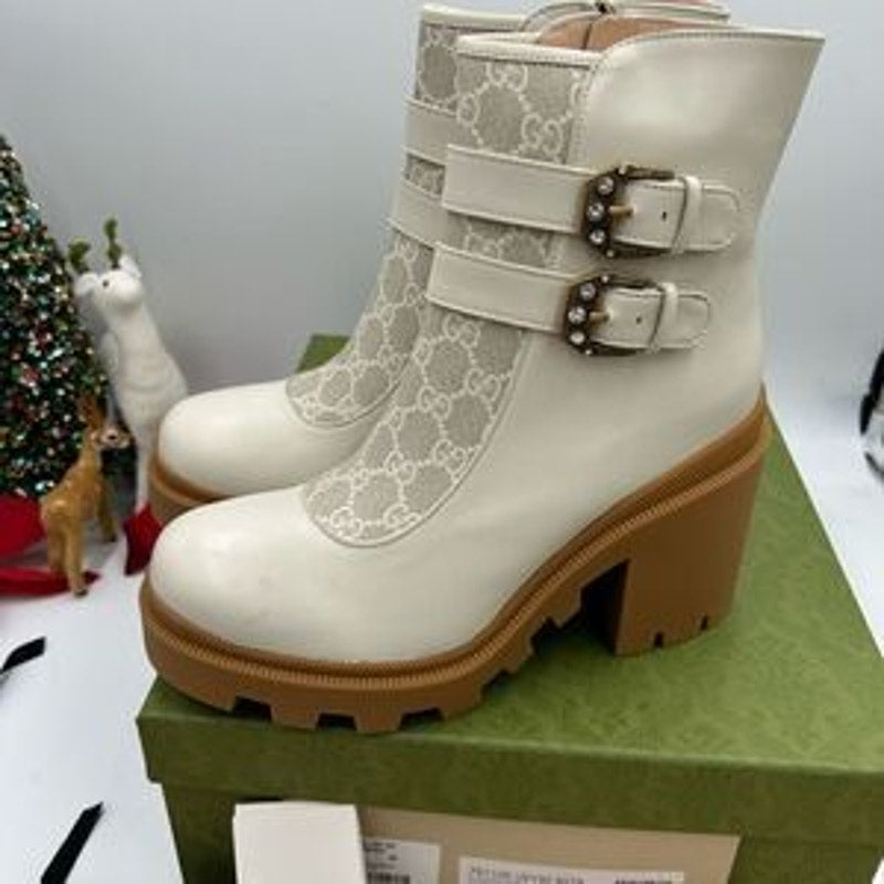 Women’s Gucci, GG Supreme lug sole combat boots size 42 made in Italy