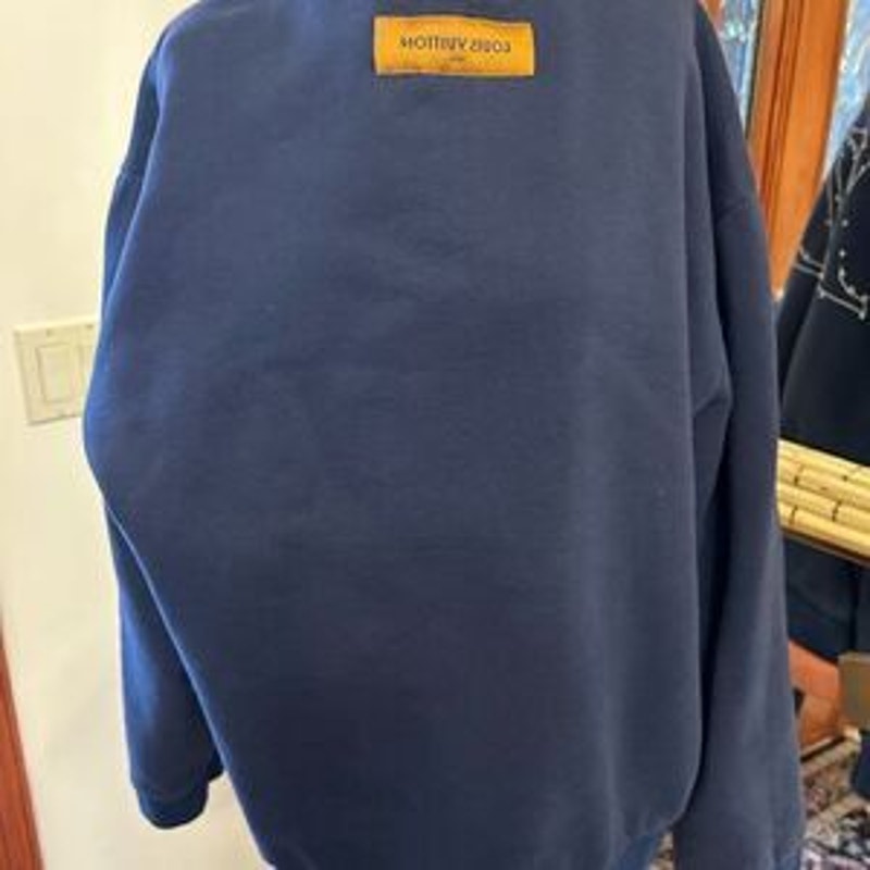 Men’s Louis Vuitton, LV stitch, embroidered sweatshirt size XXL made in Italy