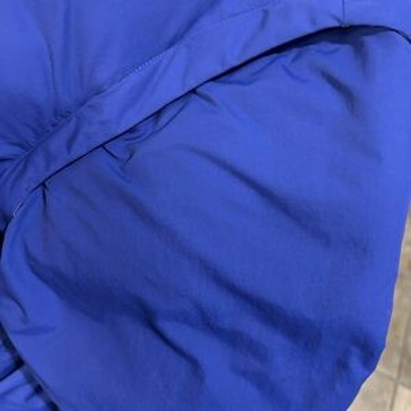 Men's Gucci, detachable sleeve puffer jacket size 54 made in Italy