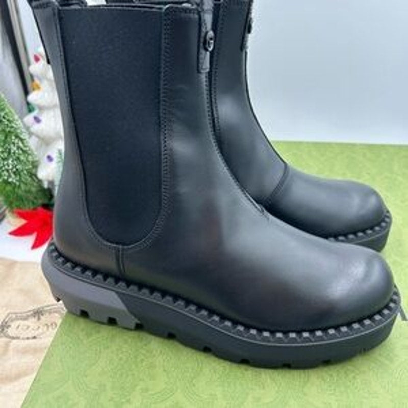 Gucci men's leather Chelsea boots size 7 fits 8 US made in Italy