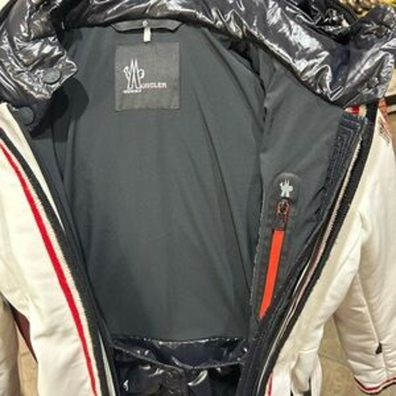 Women's Moncler Grenoble waterproof ski jacket size 0 NWT