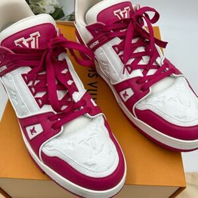 Men’s Louis Vuitton calfskin leather trainer sneakers size 11, fits 13 US