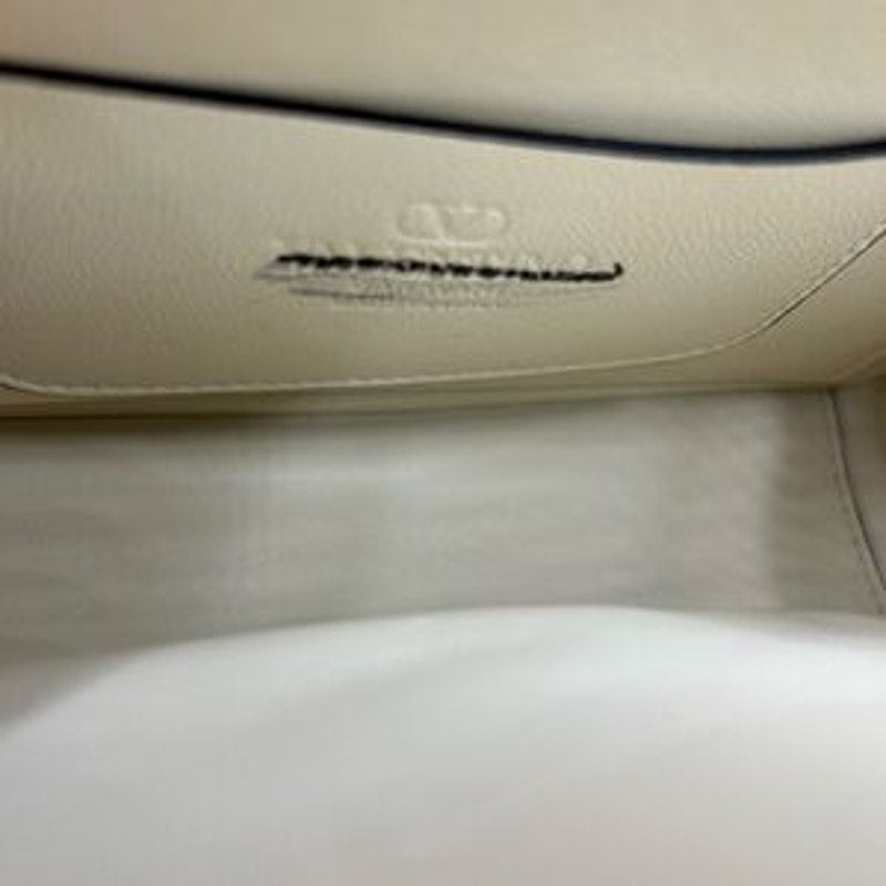 Women's Valentino Garavani QUILTIE 67 medium shoulder, Bag Nappa Leather NWT