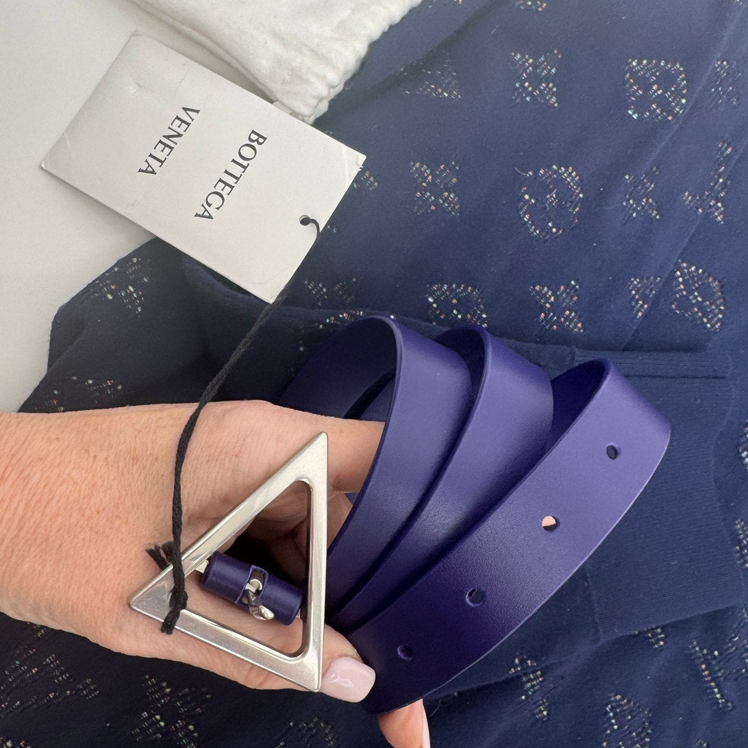 Unisex Bottega Veneta NWT Purple Leather Belt With Triangle Buckle 90cm / 36 in