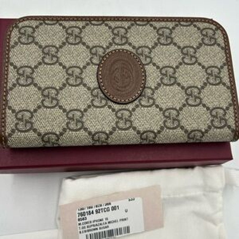 Gucci bifold folio wallet/iPhone 15 case made in Italy
