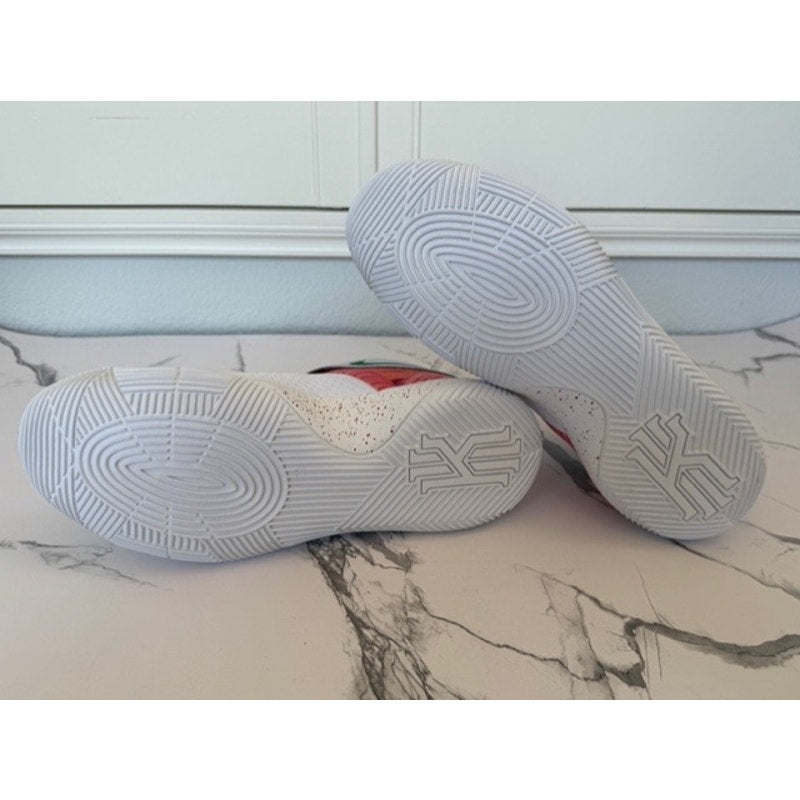 Men's Nike Kyrie 2 “Ky-Rispy Kreme” Special Edition Sneakers Size 12.5