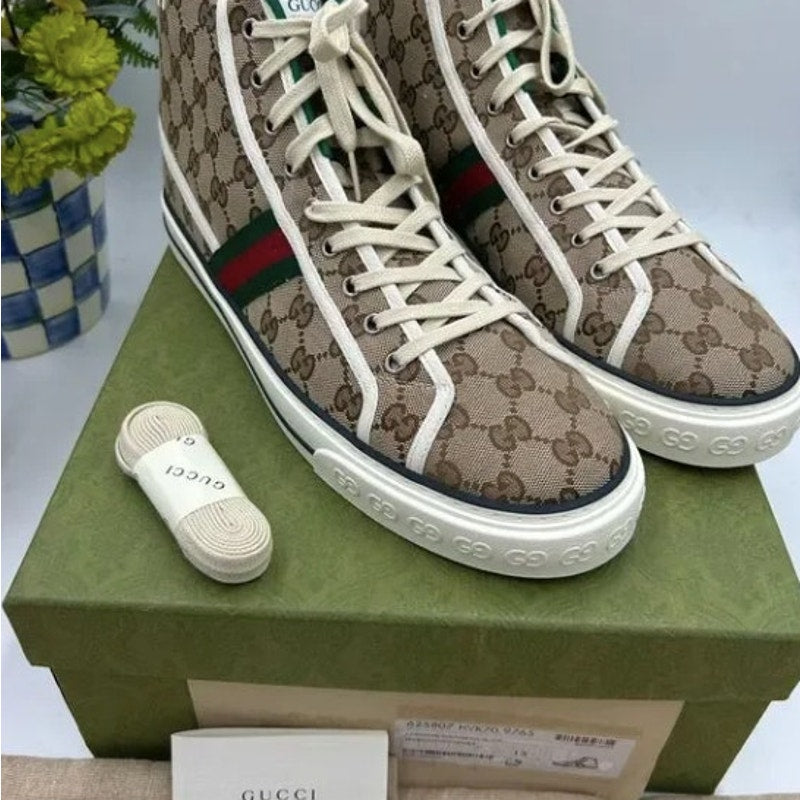 Men's Gucci tennis 1977 high top sneakers size 13 made in Italy