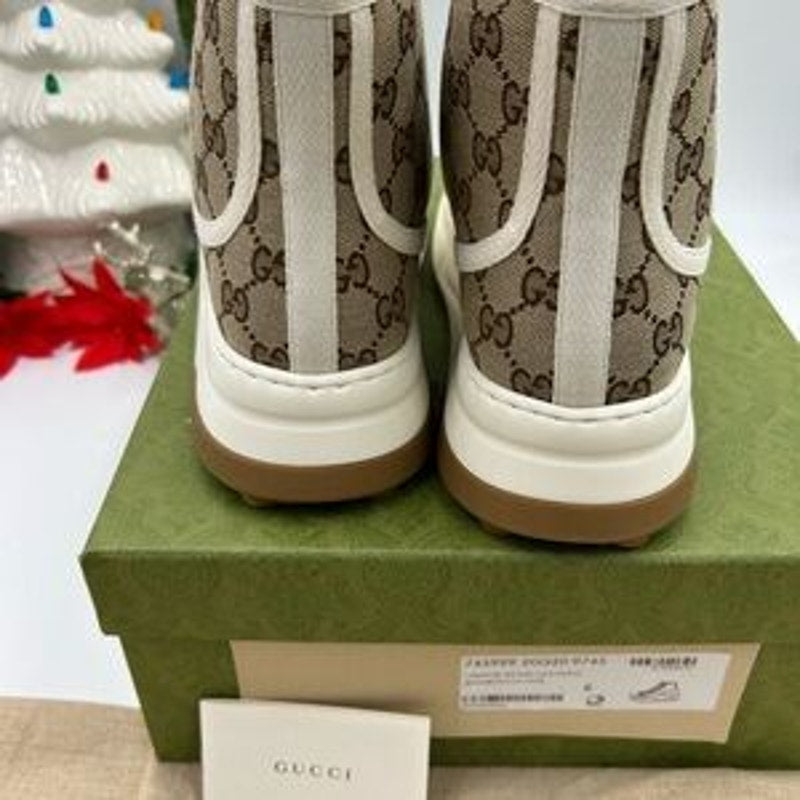 Men's Gucci interlocking G high top sneakers size 8, made in Italy