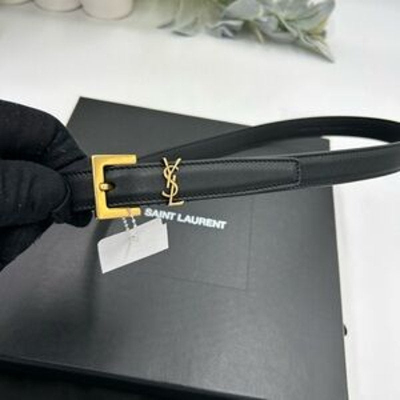 Women's Saint Laurent calfskin YSL logo leather belt size 70 cm/28 inches
