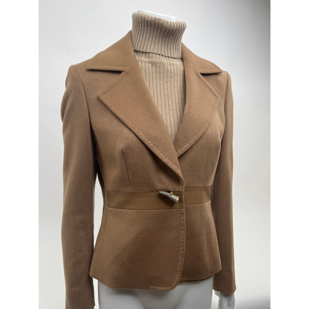 Max Mara Cashmere Notch Collar Blazer Jacket – Size 8 – Horn Toggle Closure