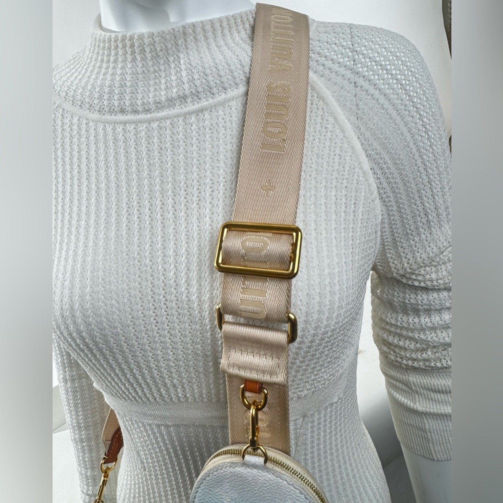 Louis Vuitton BY THE POOL-multi pochette (3)w/guitar strap/LV branded gold chain