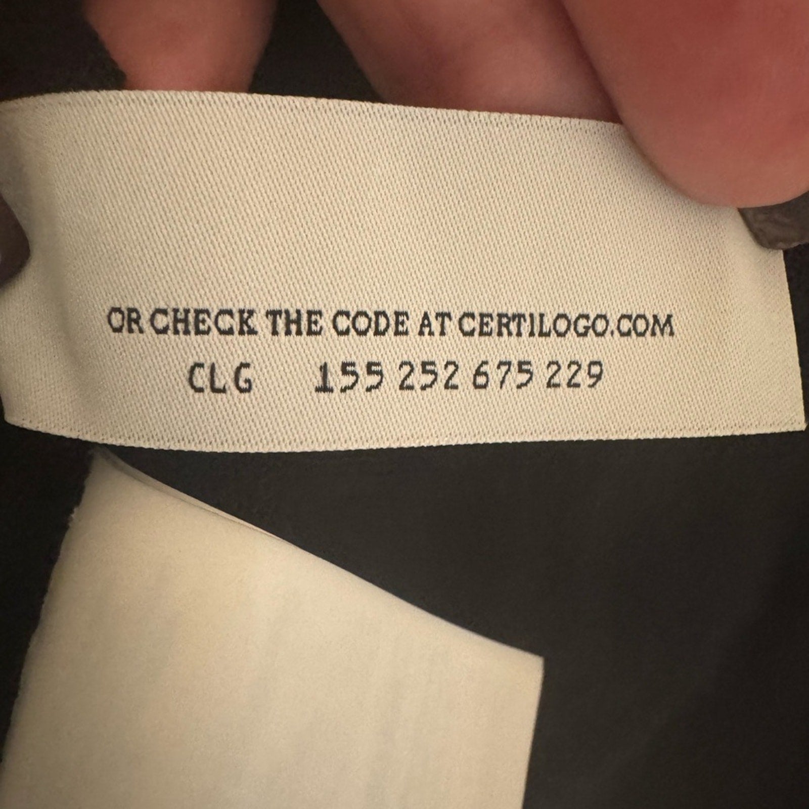 Men’s Off White x Virgil Abloh Collab NYC Big Apple
NOT sweatshirt/fine knitwear