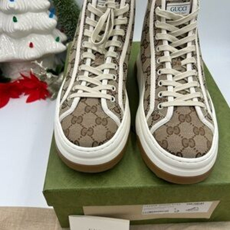 Men's Gucci interlocking G high top sneakers size 8, made in Italy