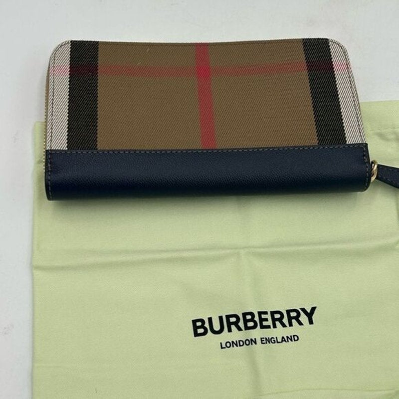 Women’s Burberry classic check zip around wallet made in Italy