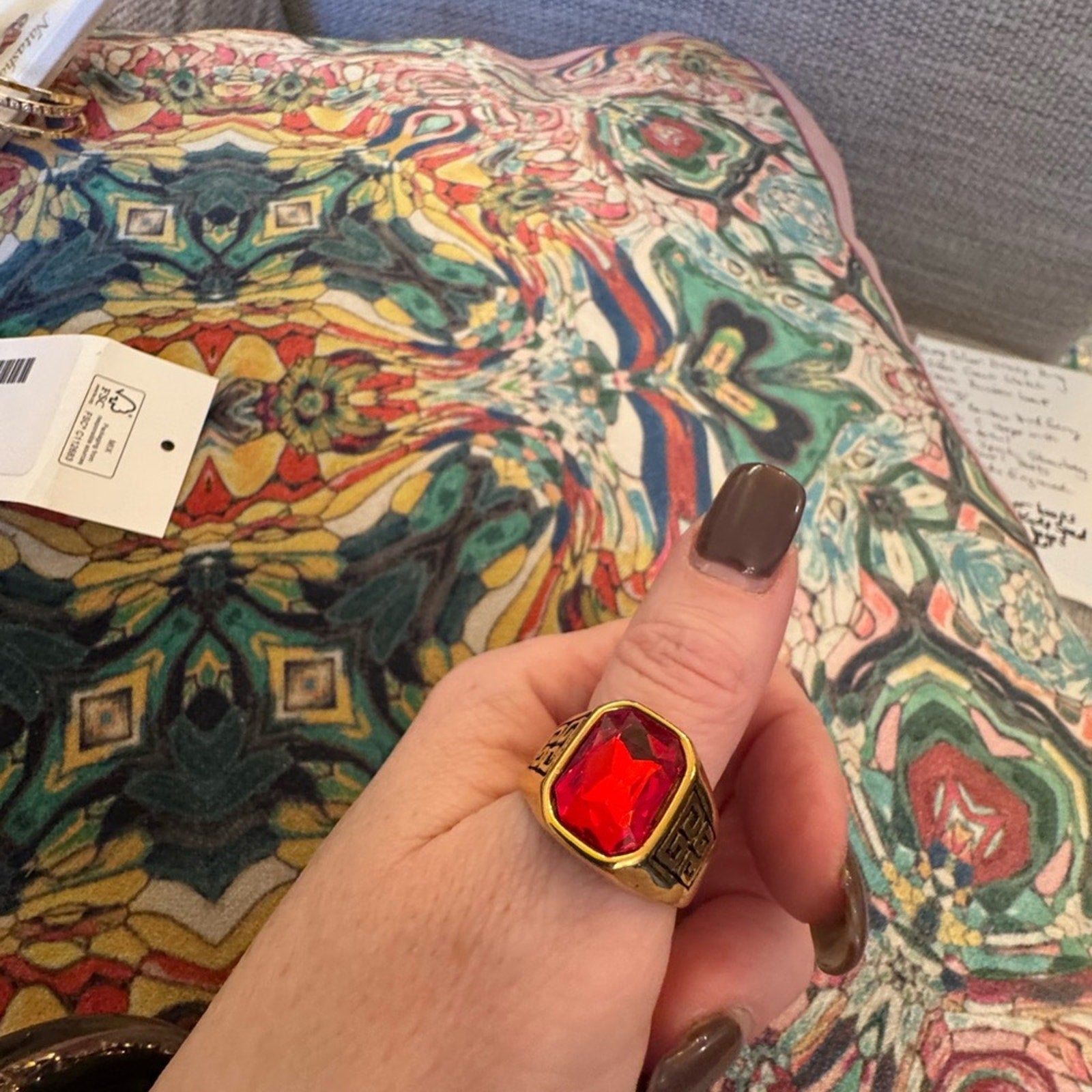 Gold tone unbranded unisex ring