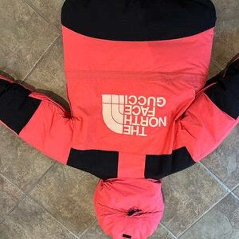 Women's Gucci X Northface, collaboration, puffer jacket size medium NWT