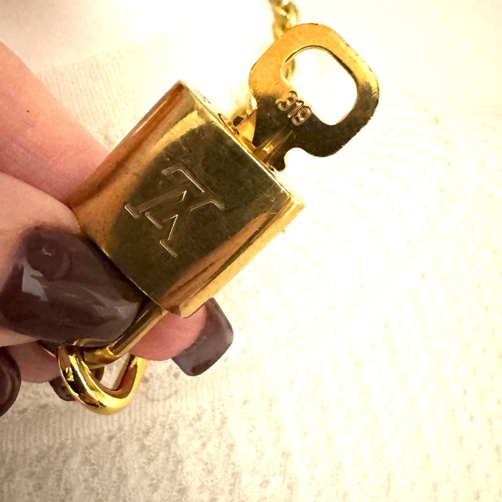Louis Vuitton LV 319 Lock With Key Chain Necklace
