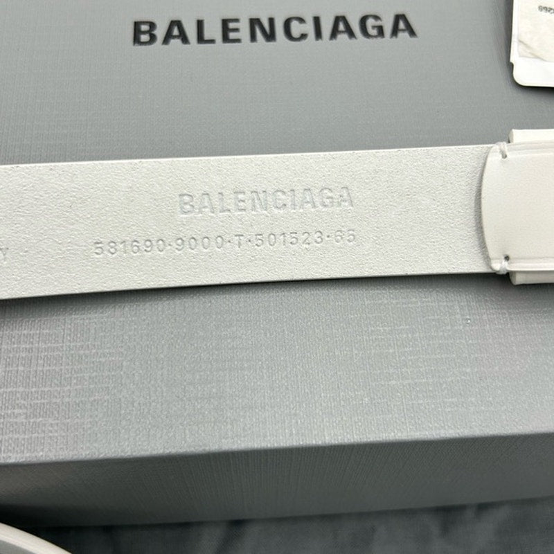 Women's Balenciaga BB white leather belt size 65 cm/26 inches made in Italy