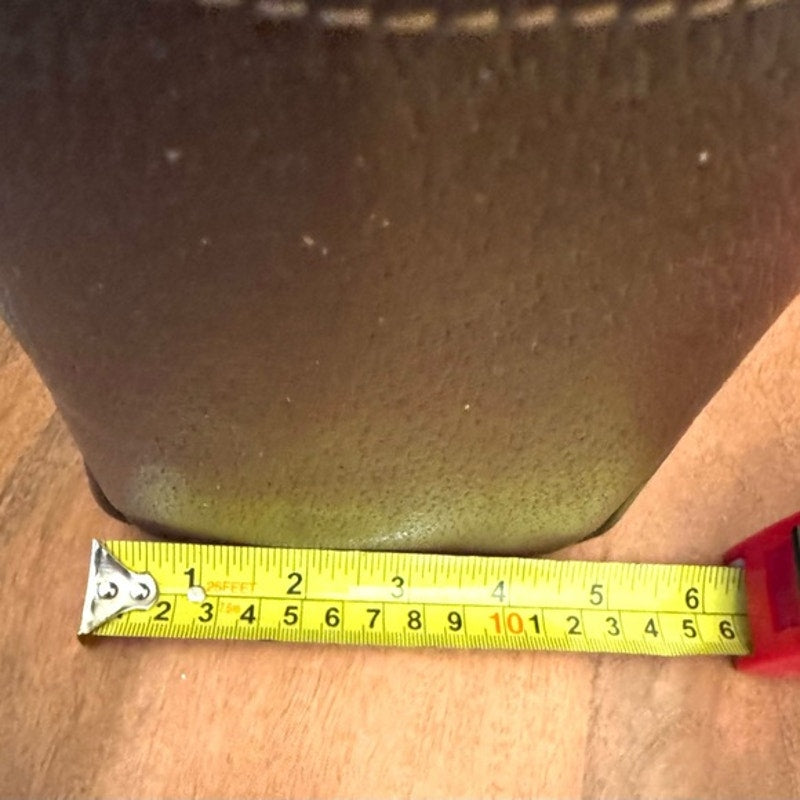 Gucci Tom Ford Brown Leather Silver circular top handle, 2 pocket snap top tote