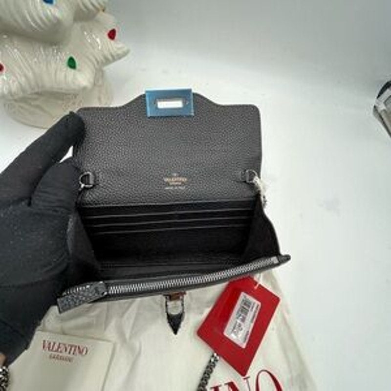 Women's Valentino Garavani rock stud, wallet on a chain made in Italy