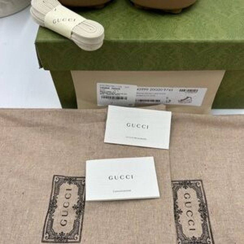 Men's Gucci tennis 1977 high top canvas sneakers size 9, made in Italy